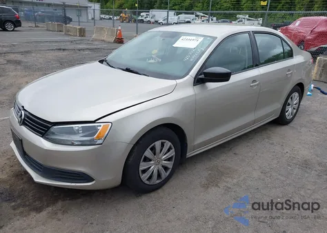 2014 Volkswagen Jetta 2.0L S from USA, damaged, VIN 3VW2K7AJ9EM255220